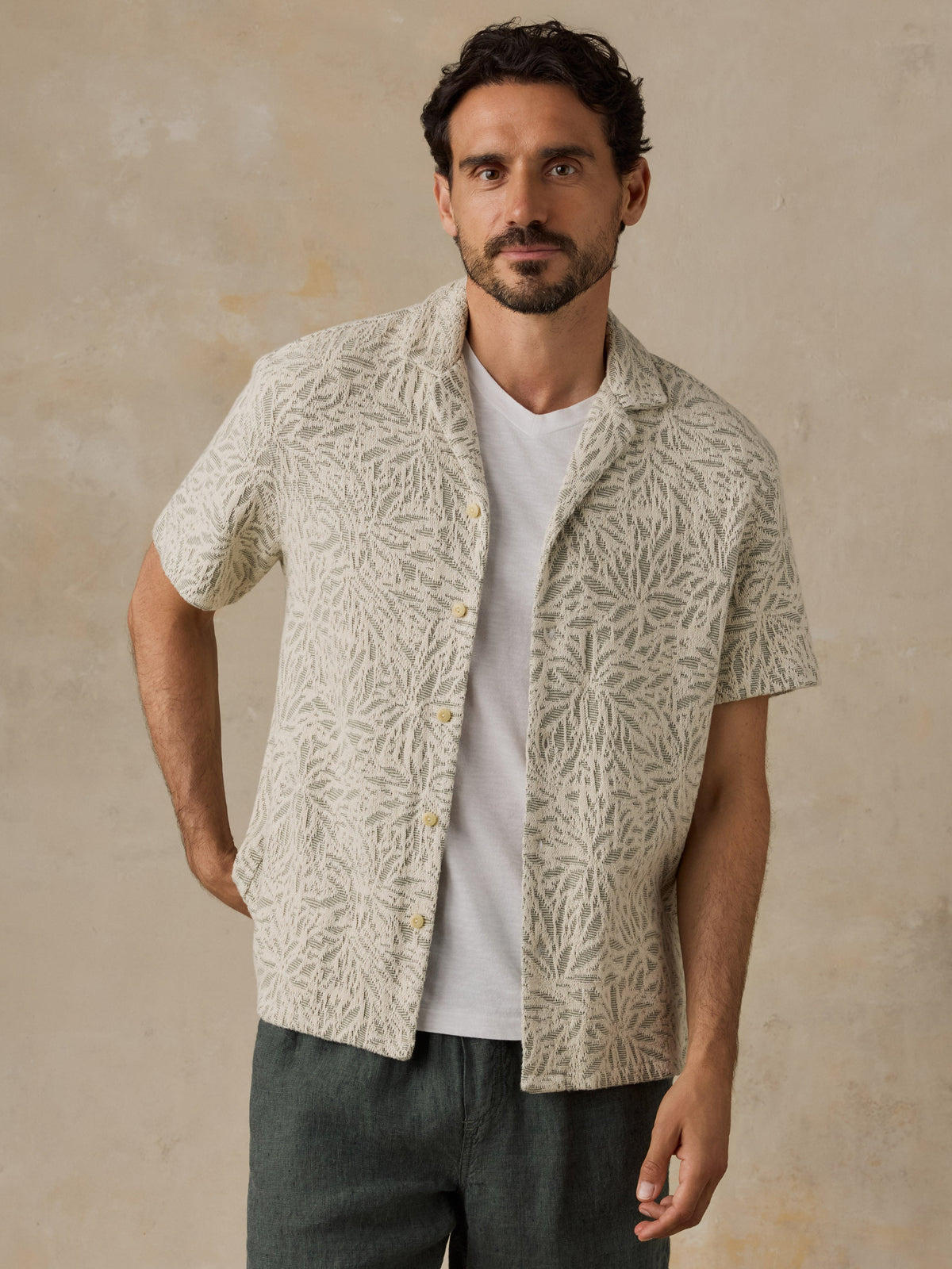 Short-Sleeve Oasis Camp Shirt - Trail Olive Frond