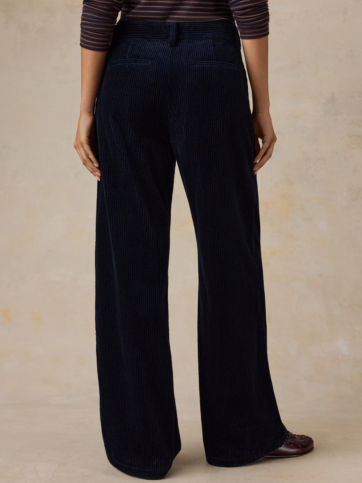 Hawthorne Cord Pleated Trouser - Navy