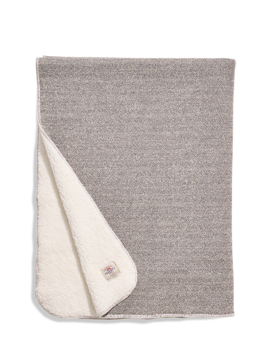 Whitewater High Pile Fleece Blanket - Latte