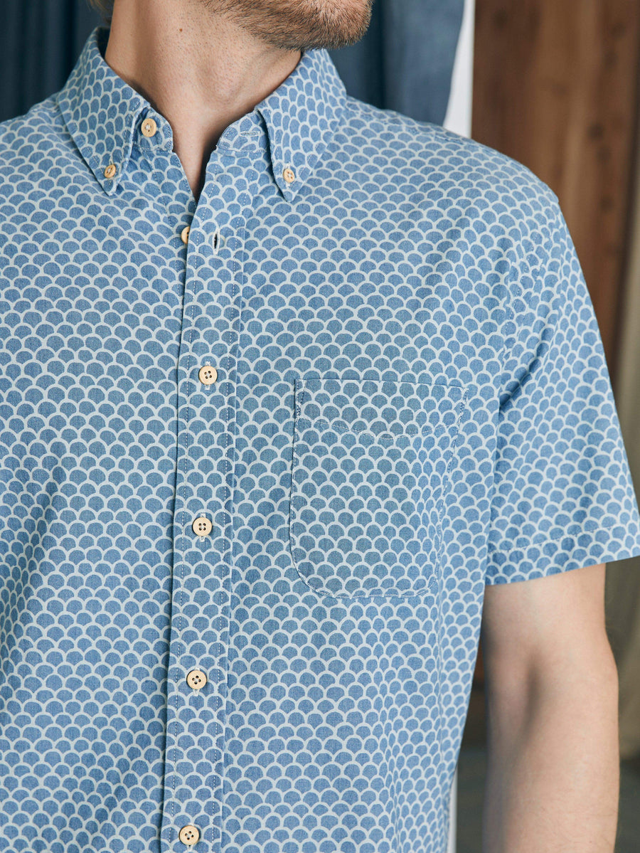 Short-Sleeve Stretch Playa Shirt (Tall) - Fish Scale Batik