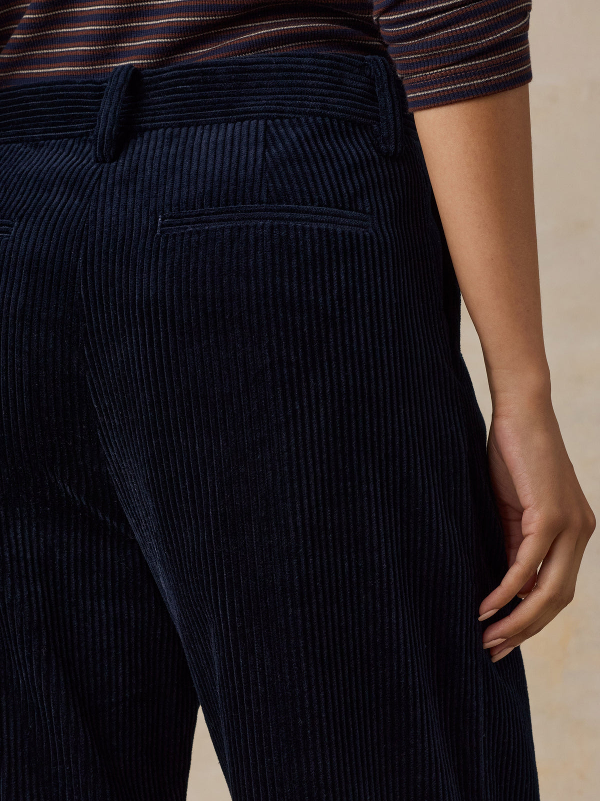 Hawthorne Cord Pleated Trouser - Navy